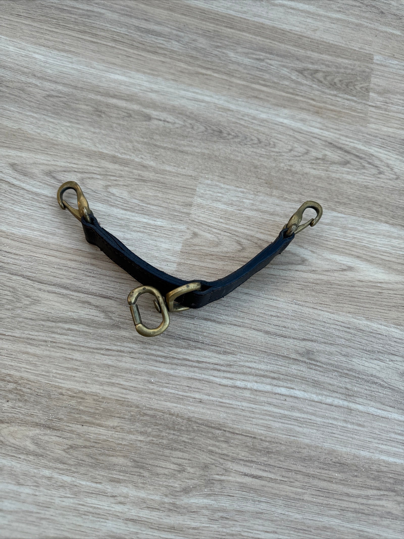 English Leather Stitch And Brass Inhand Coupling D