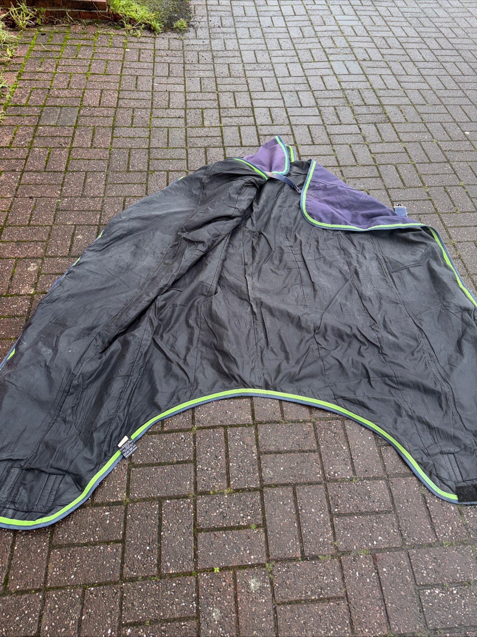 Shires Tempest No Neck 6ft 200gm Turnout Rug / Free Post