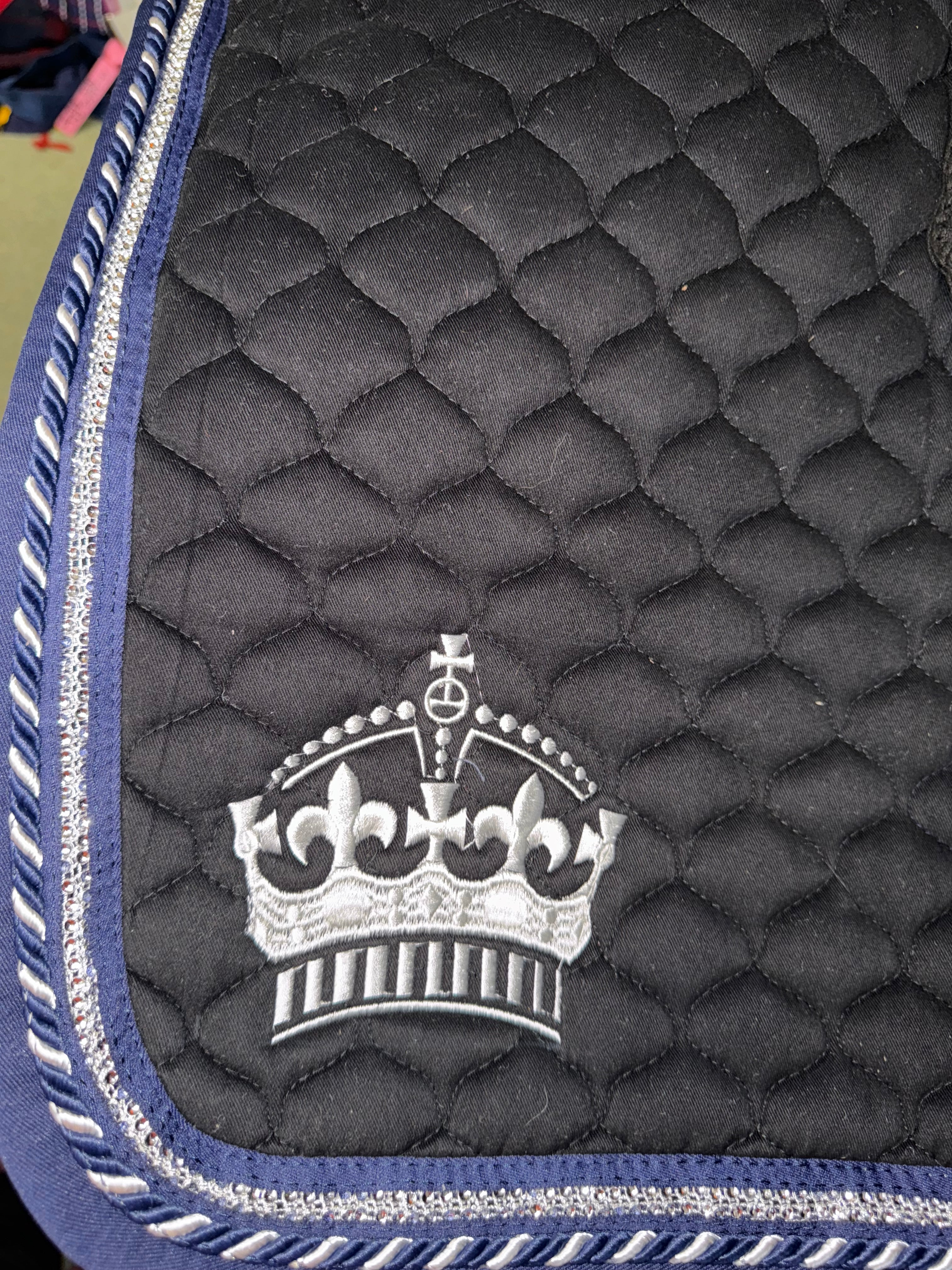 Crown Full Size Navy Saddle Pad & Ears Set - NEW D