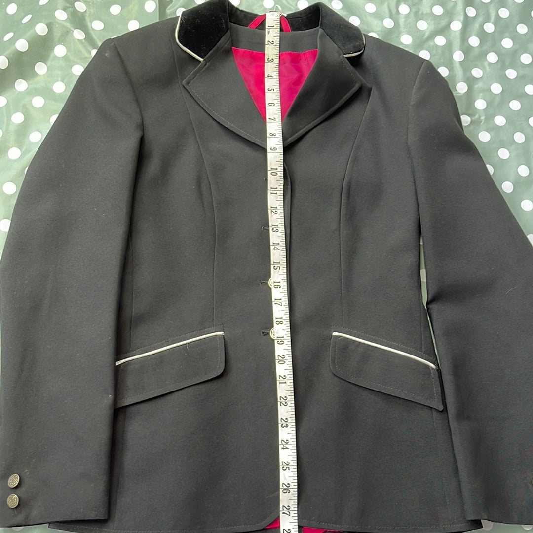 Caldene Ladies Show Jacket Size 34”