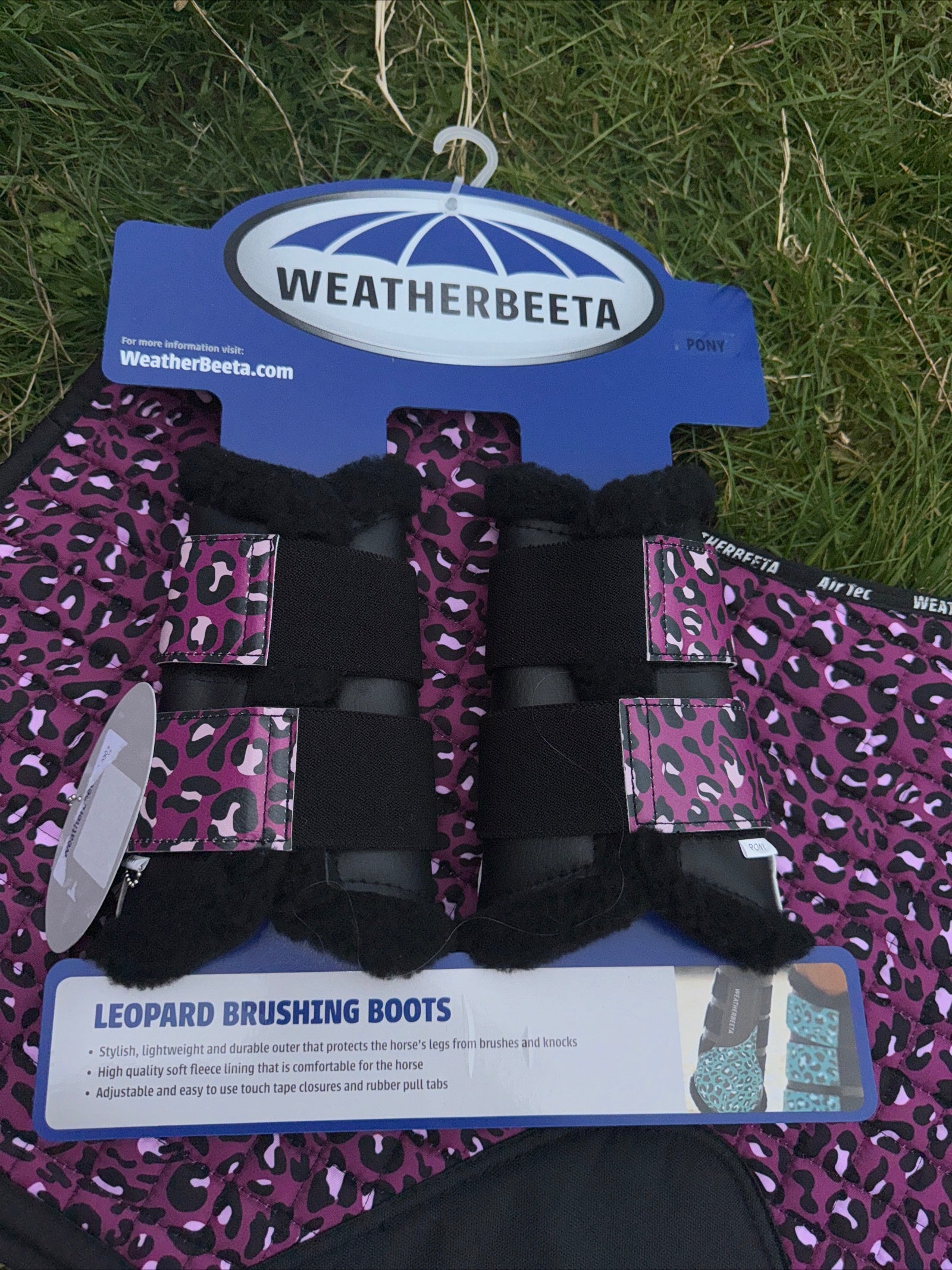 Weatherbeeta Pony PURPLE LEOPARD print Jump Saddle Pad & Fluffy Brushing Boots