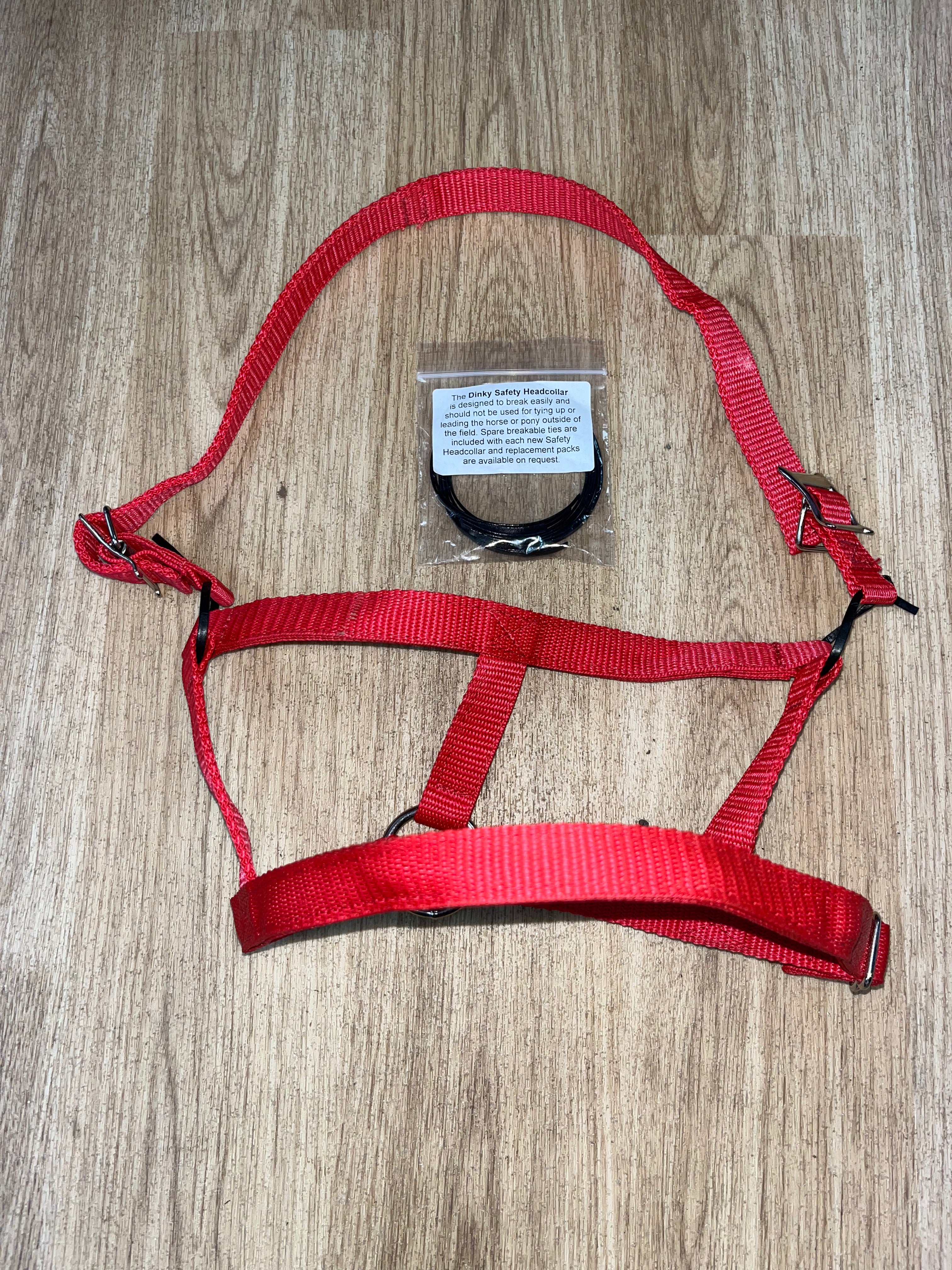 Dinky Safety Headcollar Size Small Colour Red .