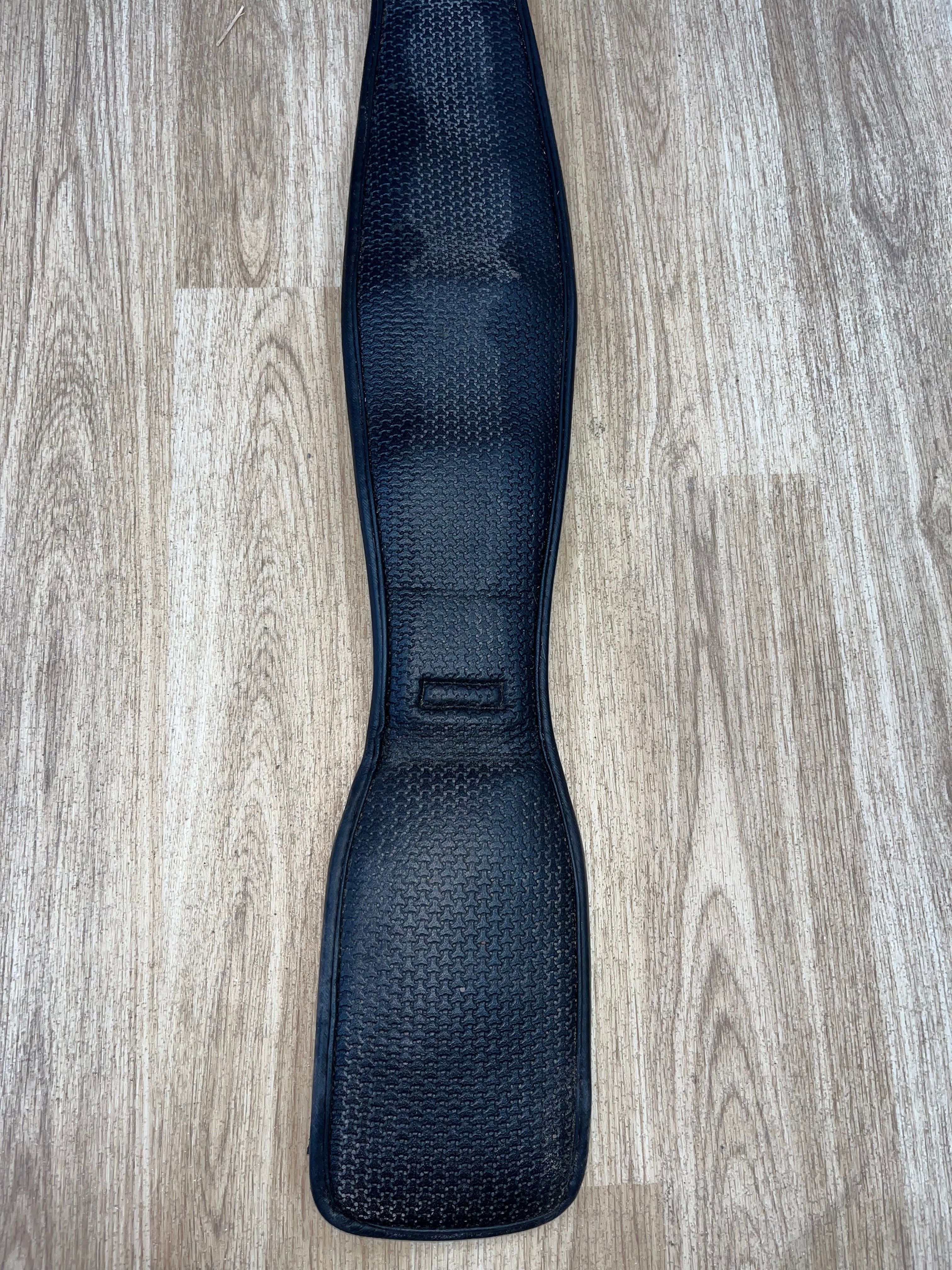 Dressage Padded Girth Black 26”