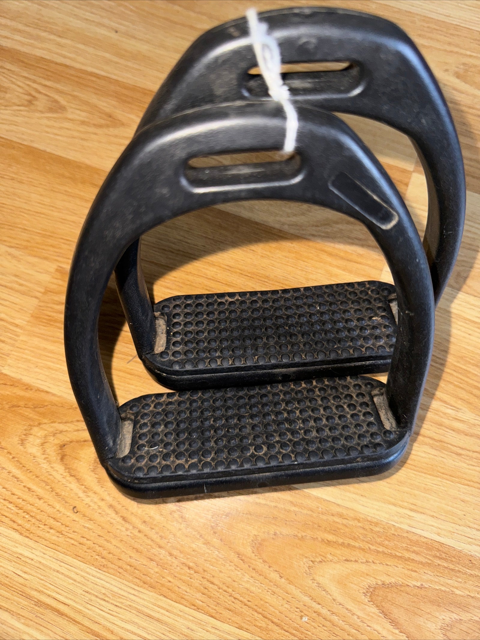 Black Compositi Style 4.5” Stirrups - Free Post