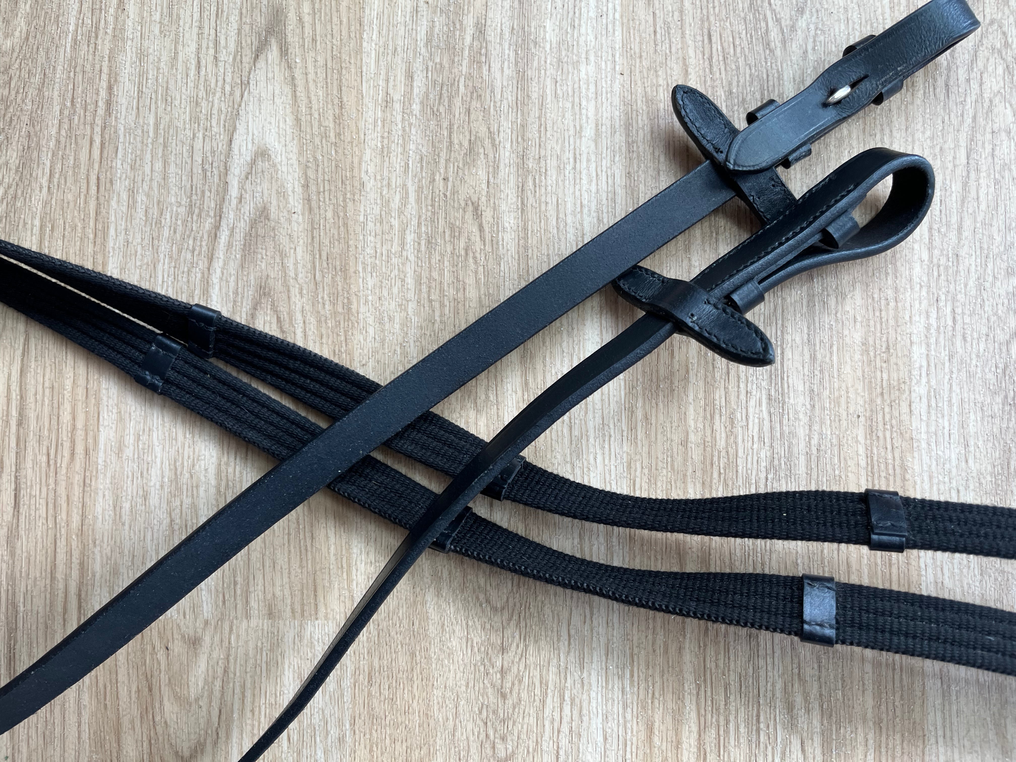 Black Webbing Reins Full #22