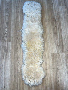 Mattes Platinum Sheepskin Girth Sleeve 26”