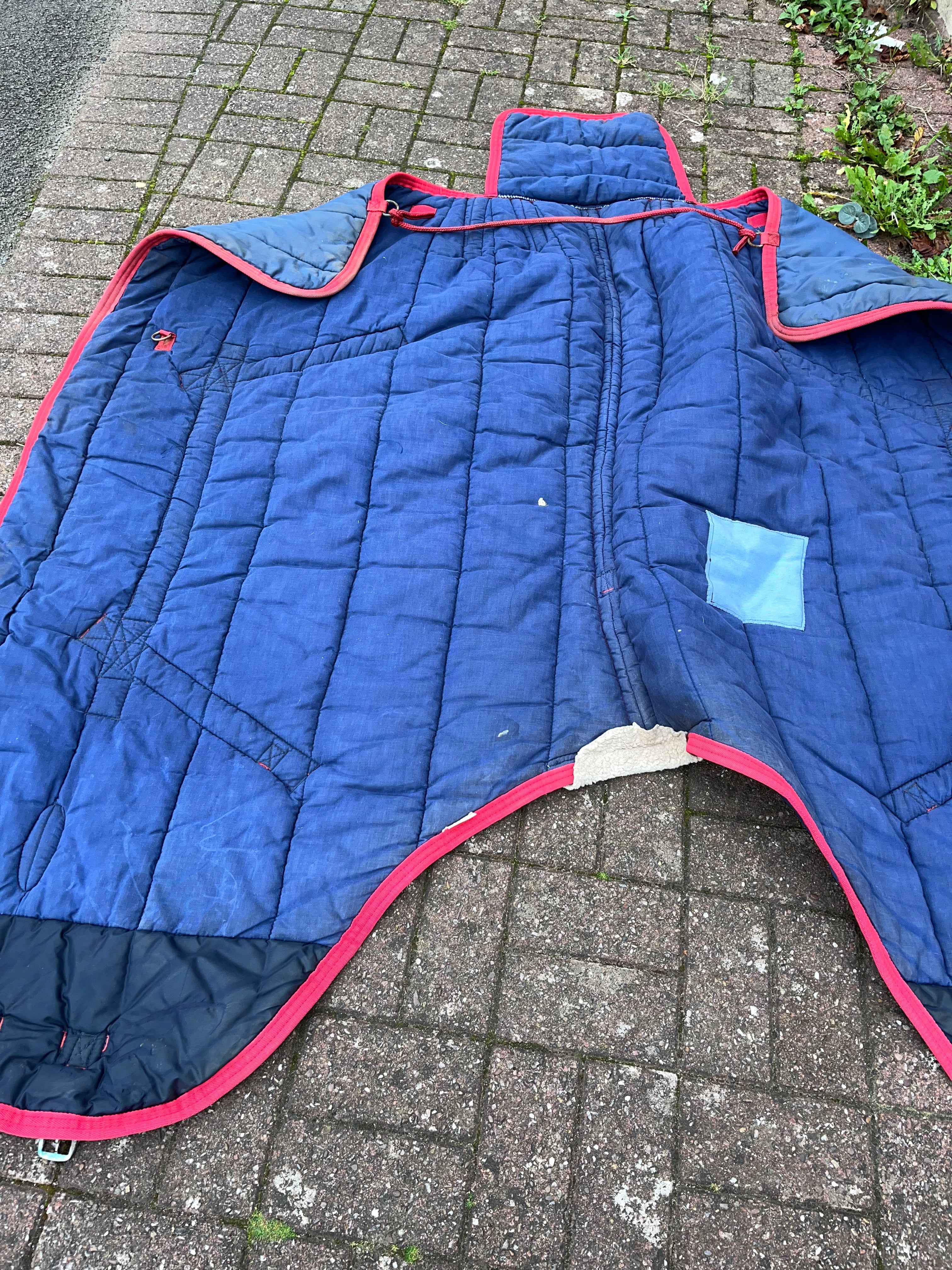 Shires Snugrug Stable Rug 250g 5’6