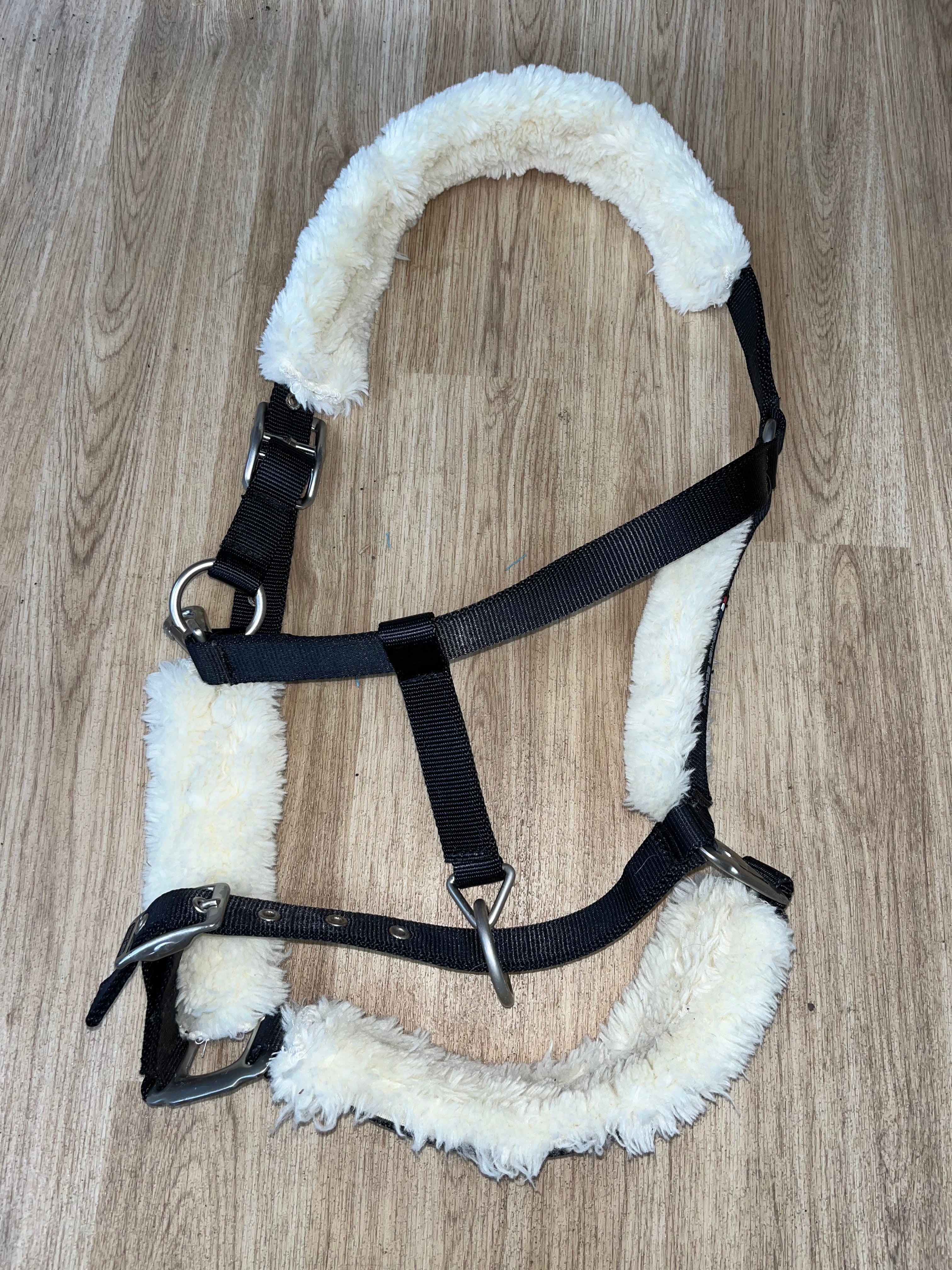 Premier Equine Fluffy Headcollar Size Large