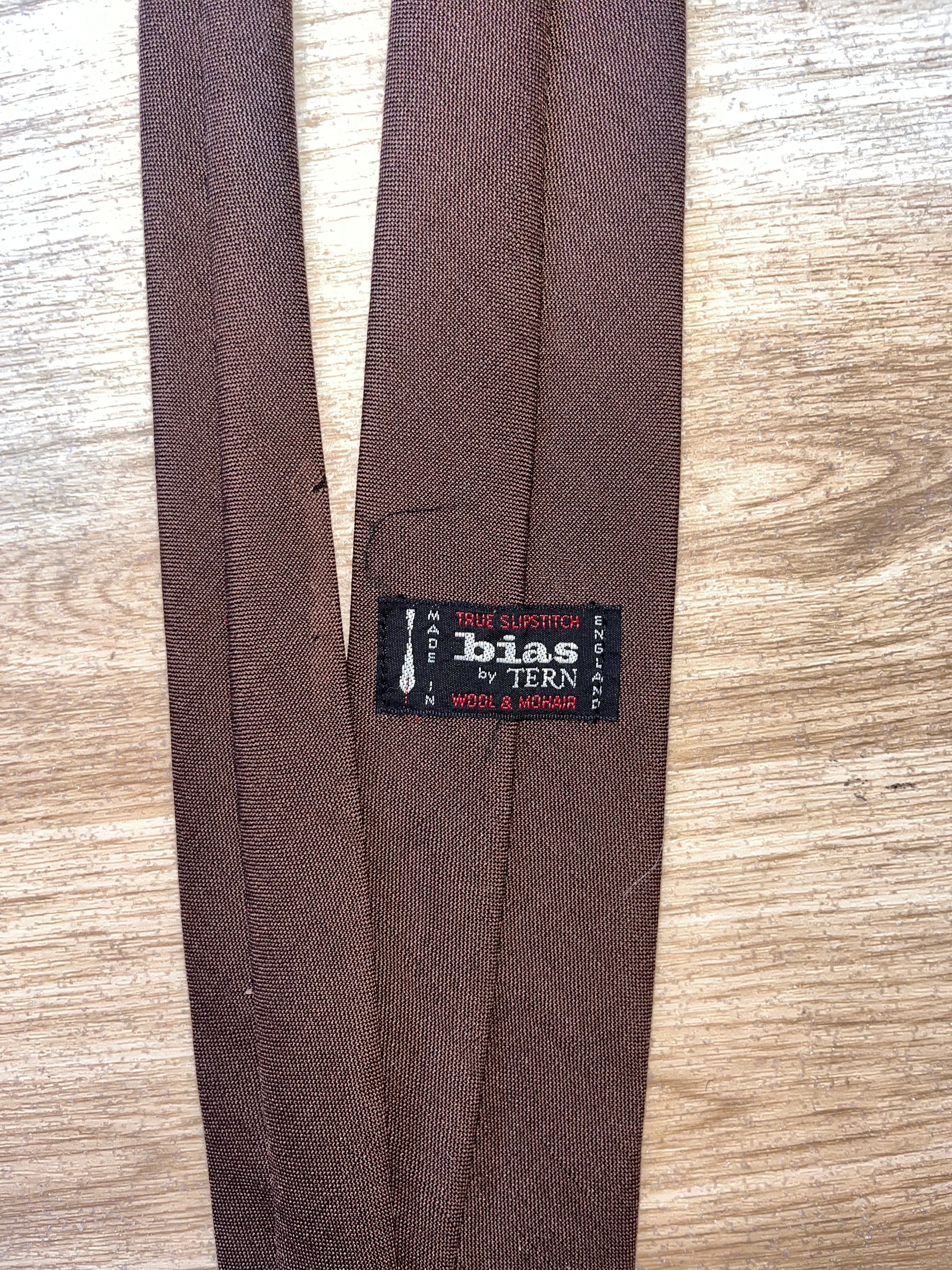 Bias Brown Tie