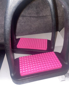 Korsteel 4.5” Pink Tread Stirrups