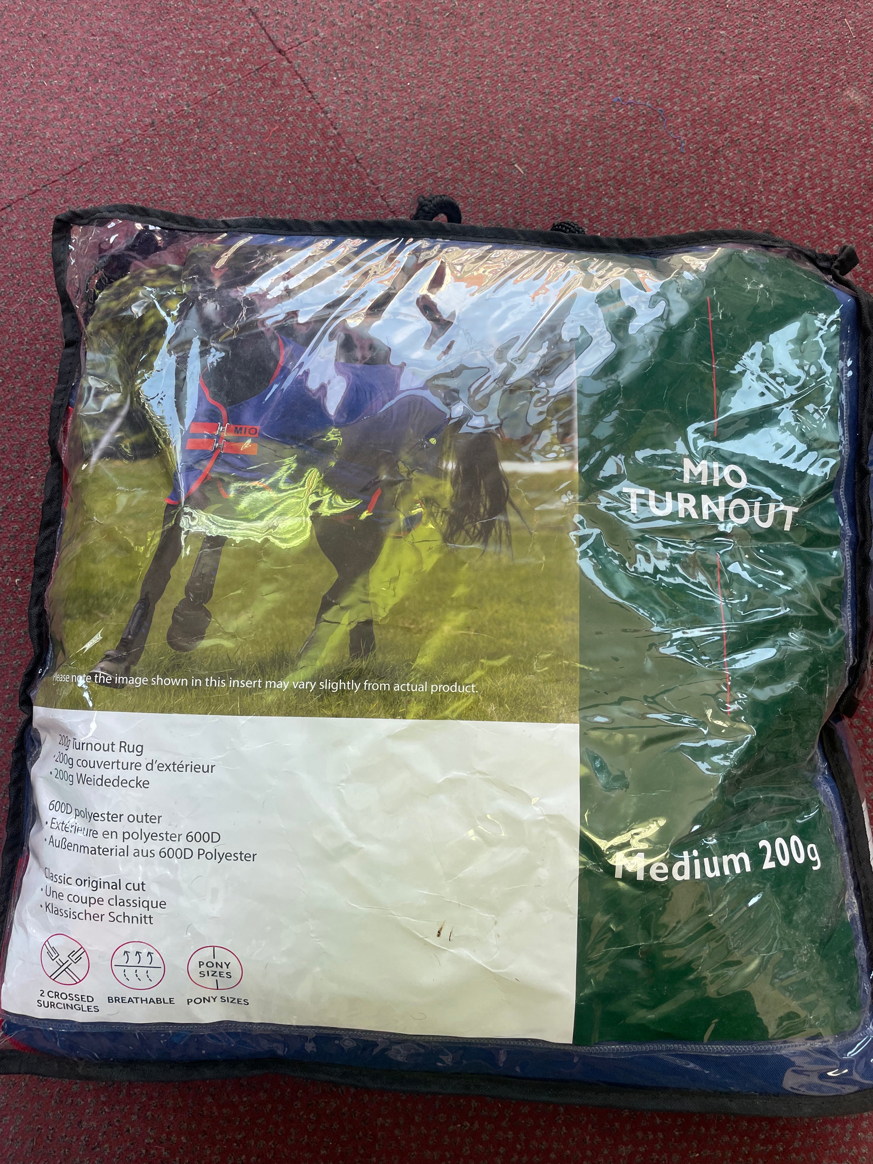 Amigo Mio 200gm 6’9 Turnout Rug